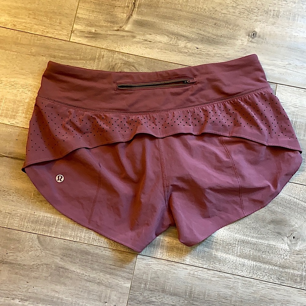 Lululemon Speed Up Shorts 2.5”, Size 4, Quicksand Color